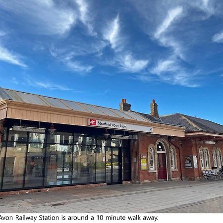 The Teapot Cottage In Town Centre Free Parking ストラットフォード＝アポン＝エイボン エクステリア 写真